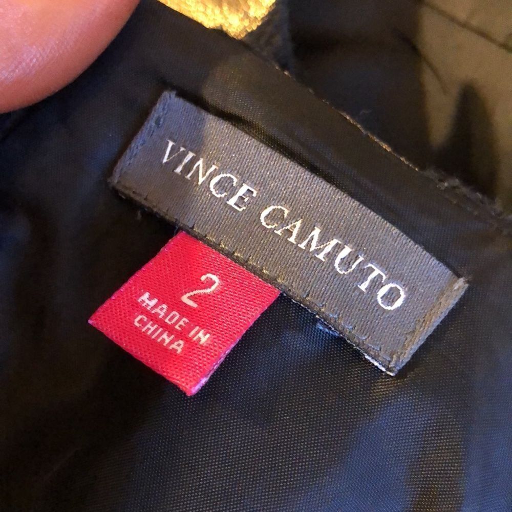 Vince Camuto cute sleeveless top lined - Picture 3 of 5